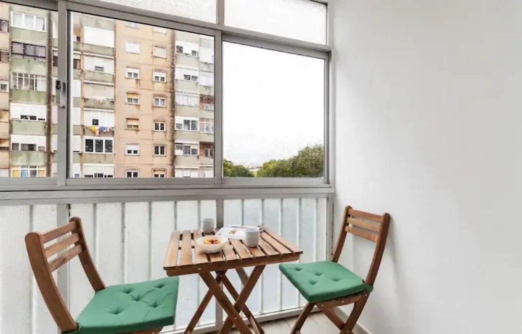 Beautiful 1 Bedroom Apartment Near Benfica Lisbon